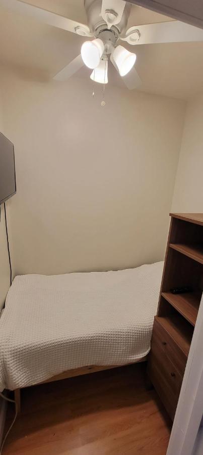Private Bedroom Near Boston Kültér fotó