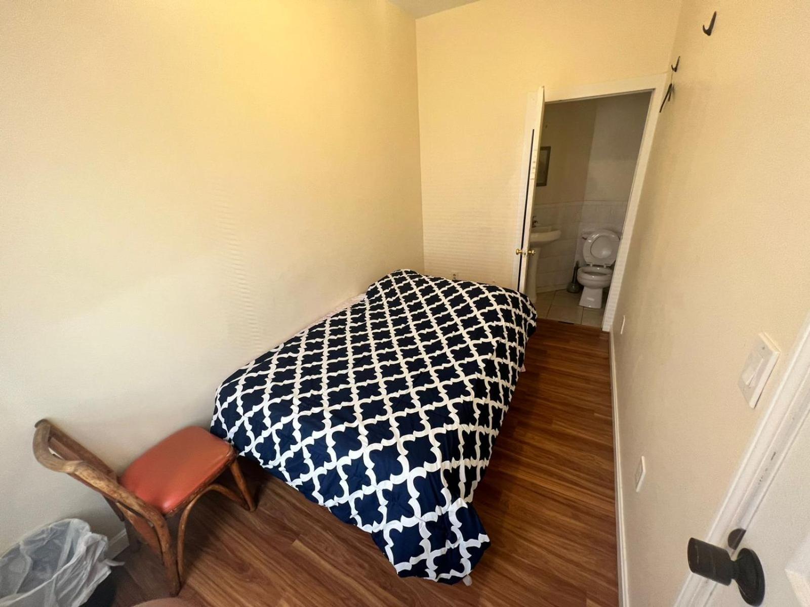 Private Bedroom Near Boston Kültér fotó