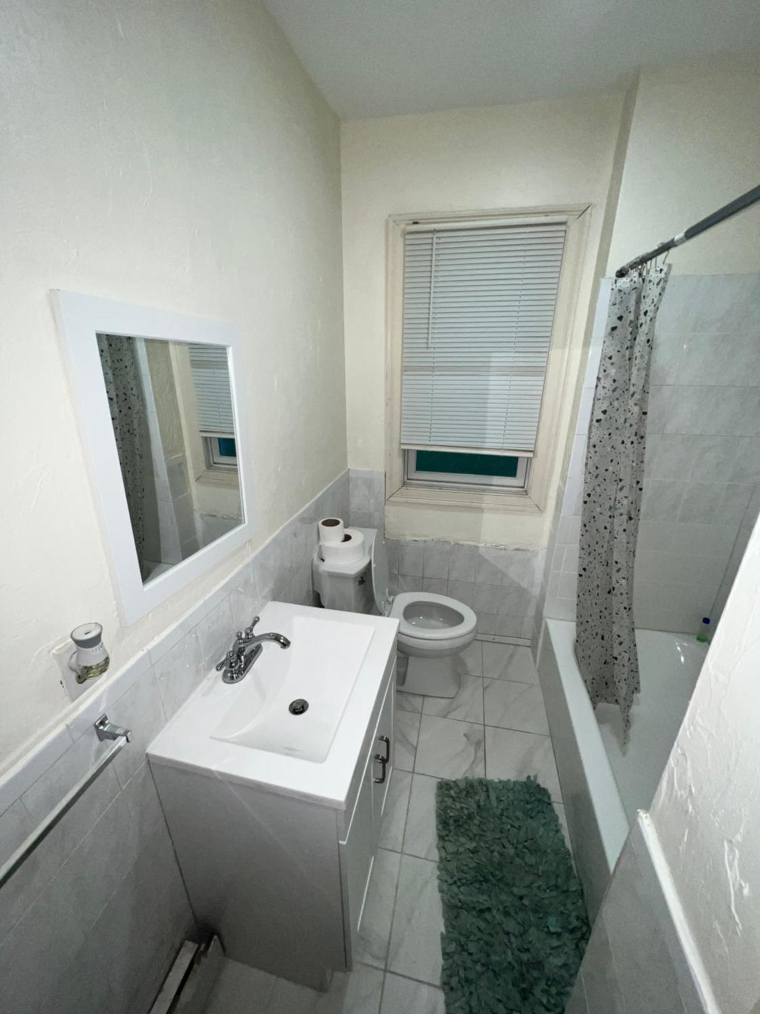 Private Bedroom Near Boston Kültér fotó