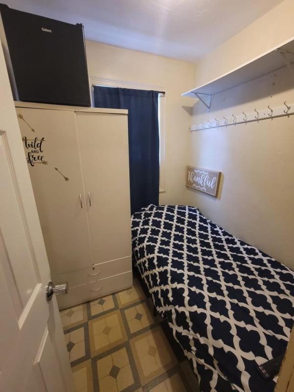 Private Bedroom Near Boston Kültér fotó