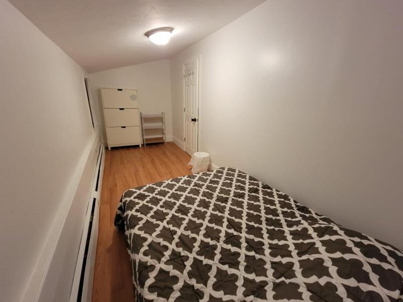 Private Bedroom Near Boston Kültér fotó